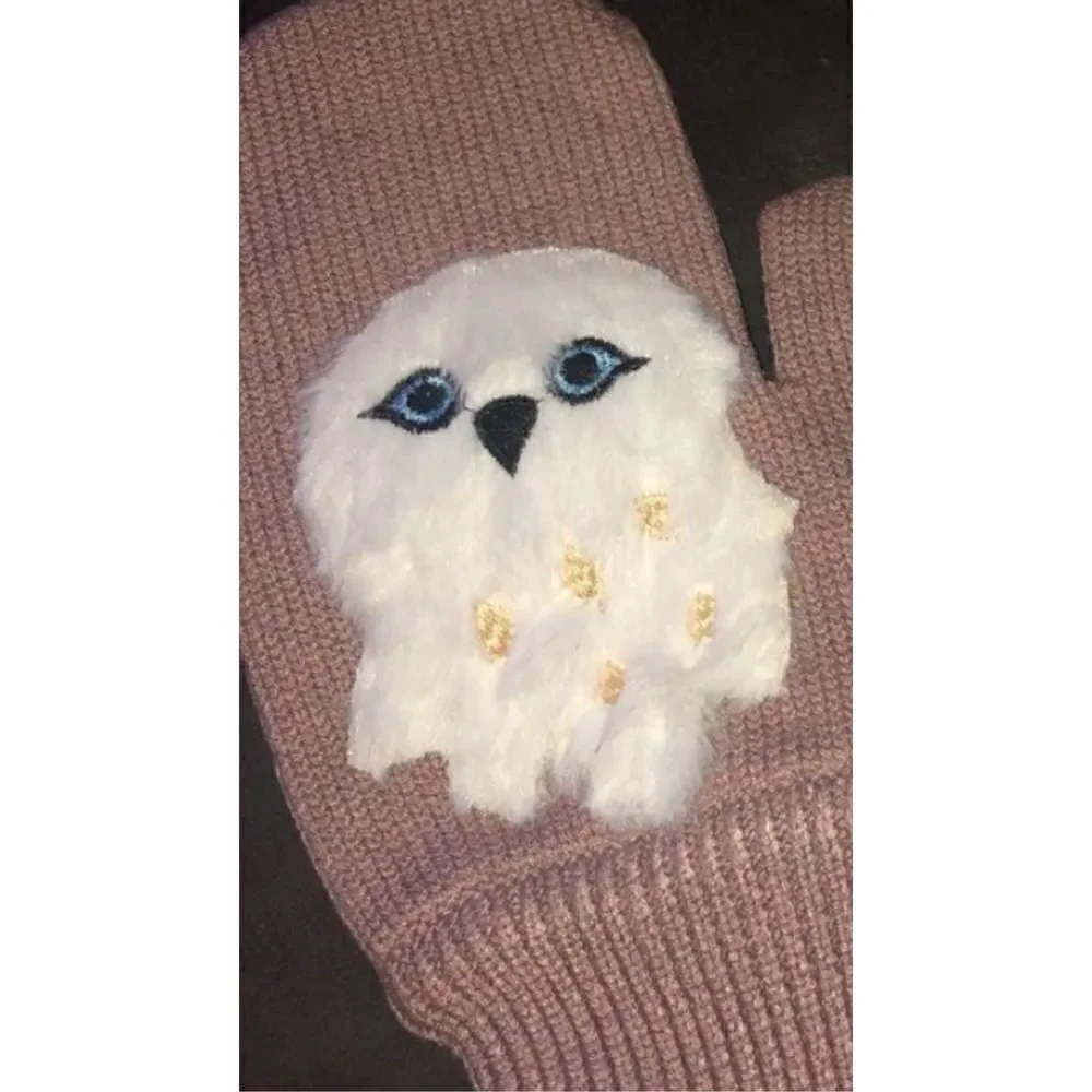 💥💥NWT adorable owl mittens one size fits most. Very Warm. Super cute .